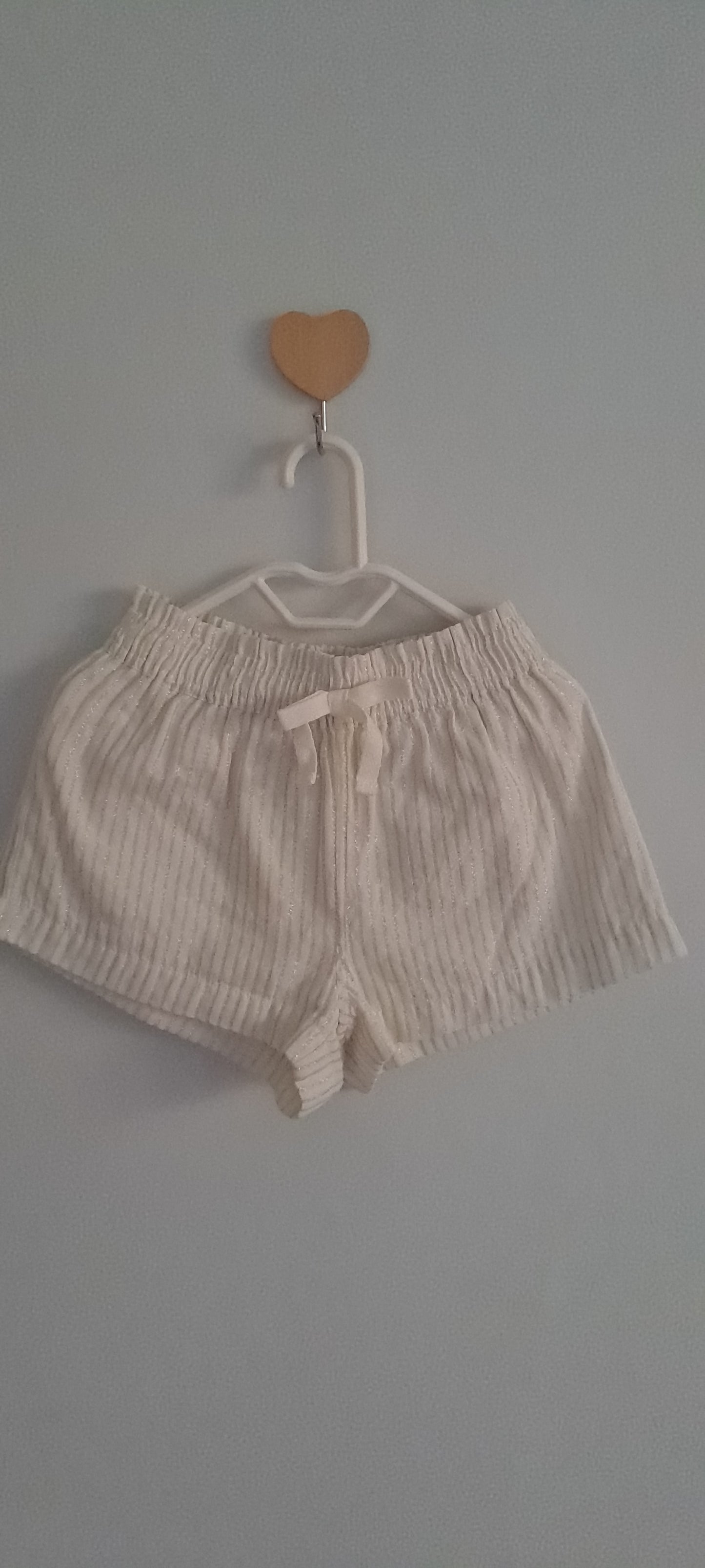 Country Road Baby Girl Off-White Metallic Striped Seersucker Shorts 6-12 Months