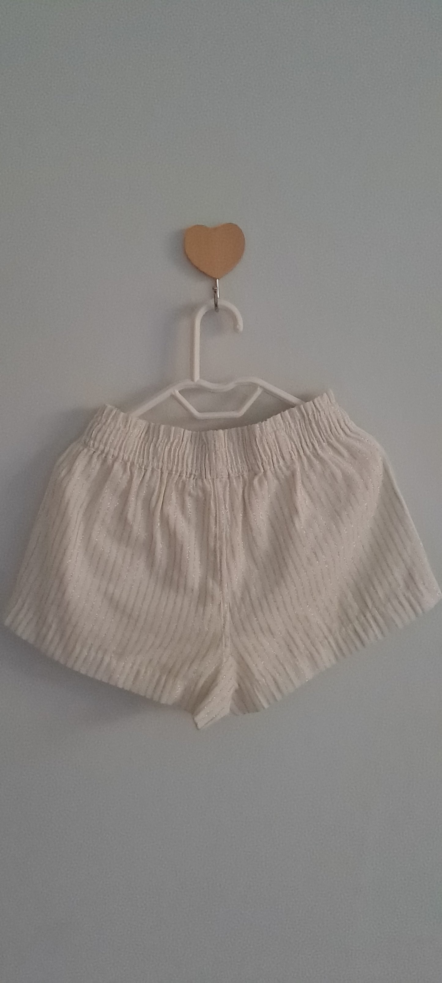 Country Road Baby Girl Off-White Metallic Striped Seersucker Shorts 6-12 Months
