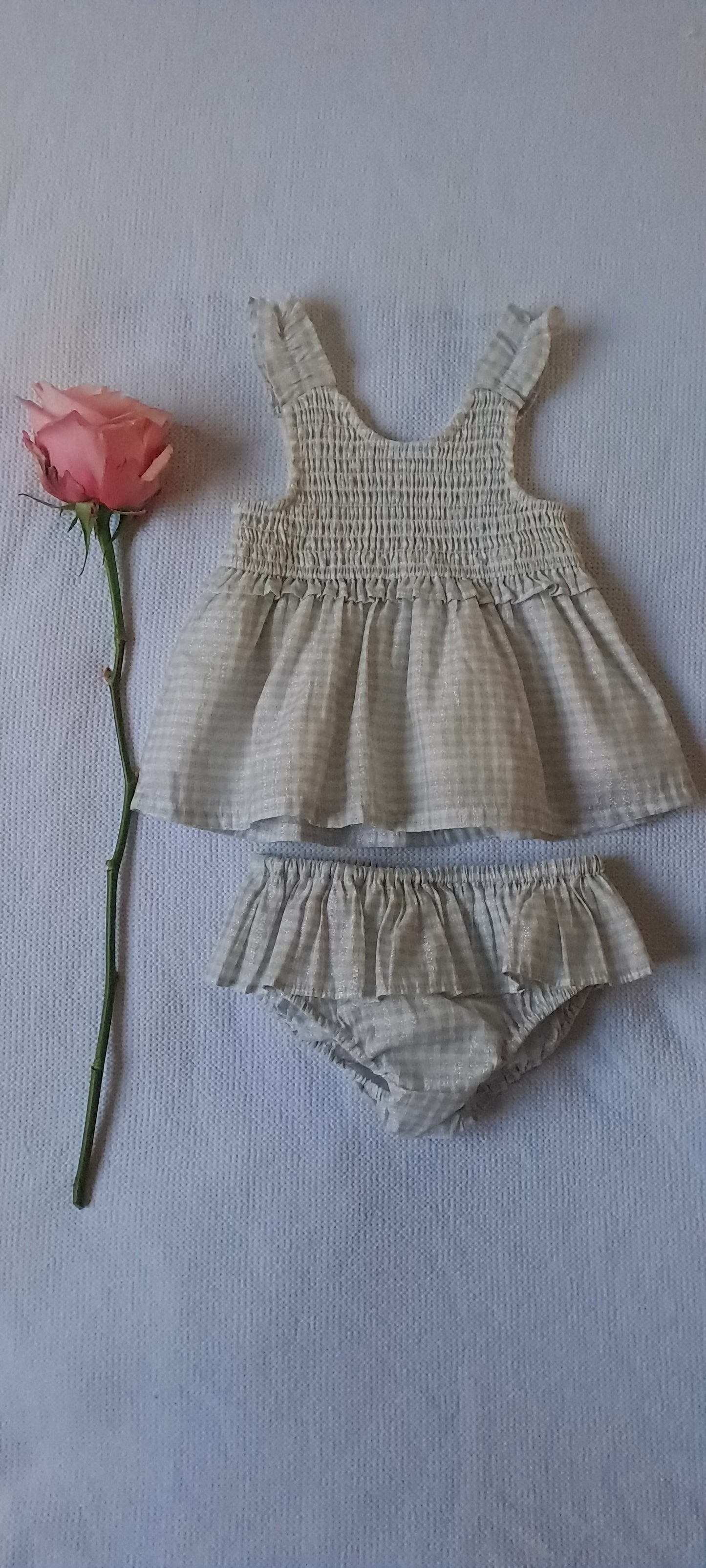 Country Road Baby Girl Silver & White Gingham Smocked Dress & Ruffle Bloomer Set 3-6 Months