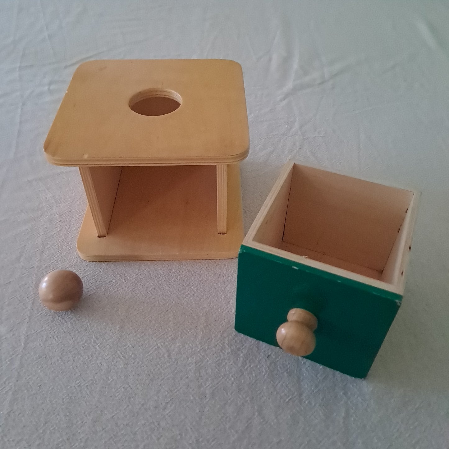 Wooden Montessori Imbucare Object Permanence Box with Drawer & Ball 8-14 Months