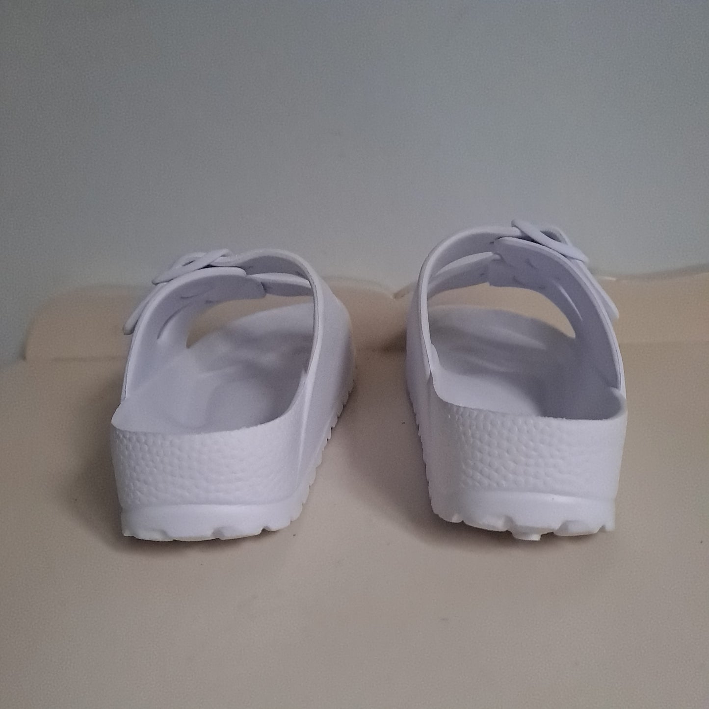 Cotton On Kids White Molded EVA Twin-Strap Double-Buckle Slides UK/SA 8.5 (EU 26)