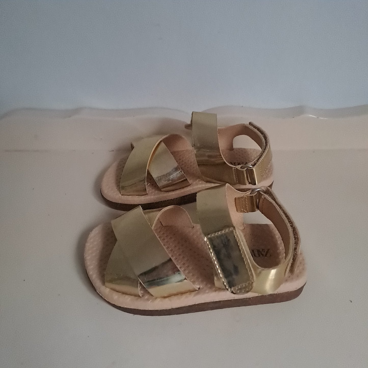 Zara Kids Metallic Gold Crossover Strappy Sandals UK/SA 5.5 (EU 22)