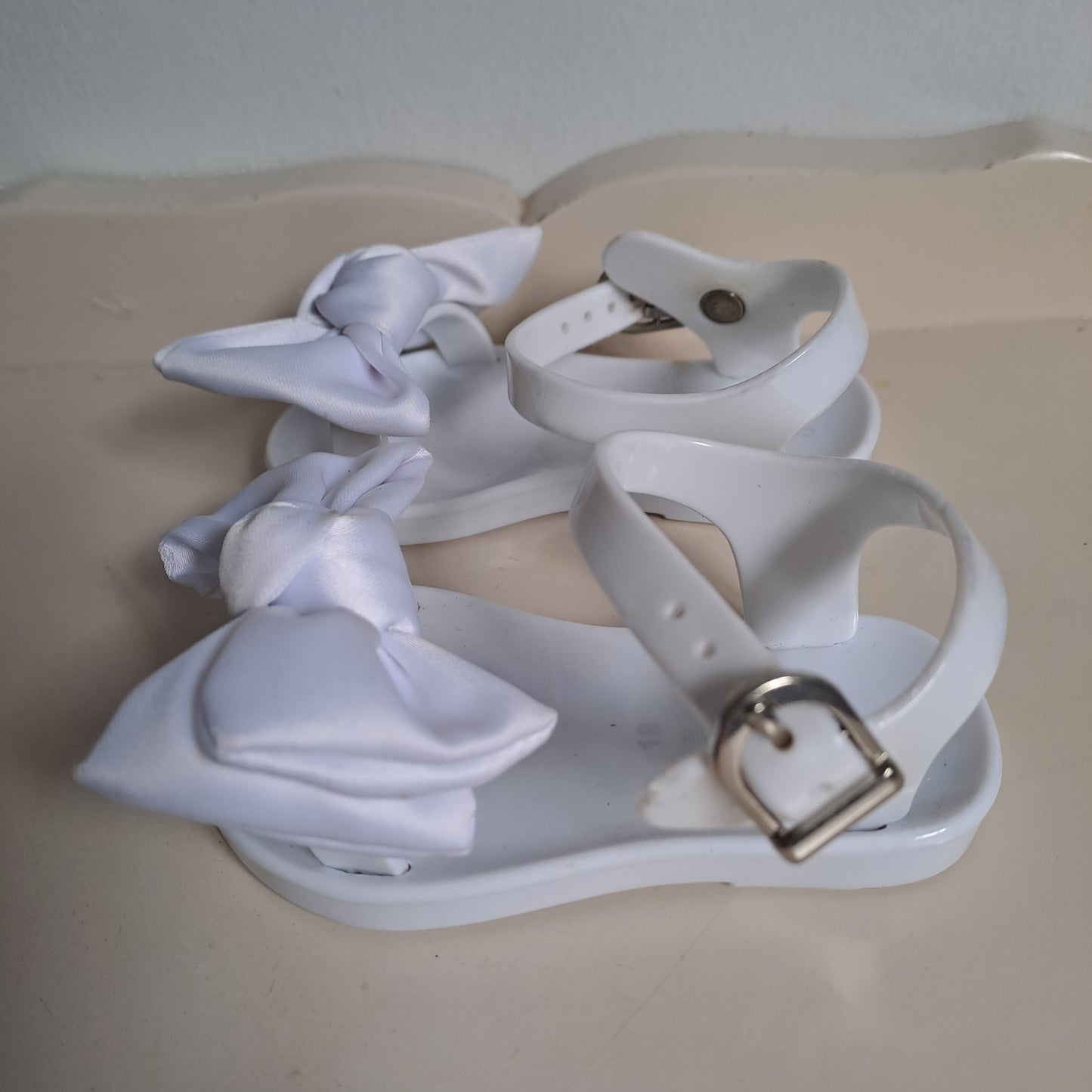 Country Road Kids White Bow Jelly Sandals UK/SA 2.5 (EU 18)