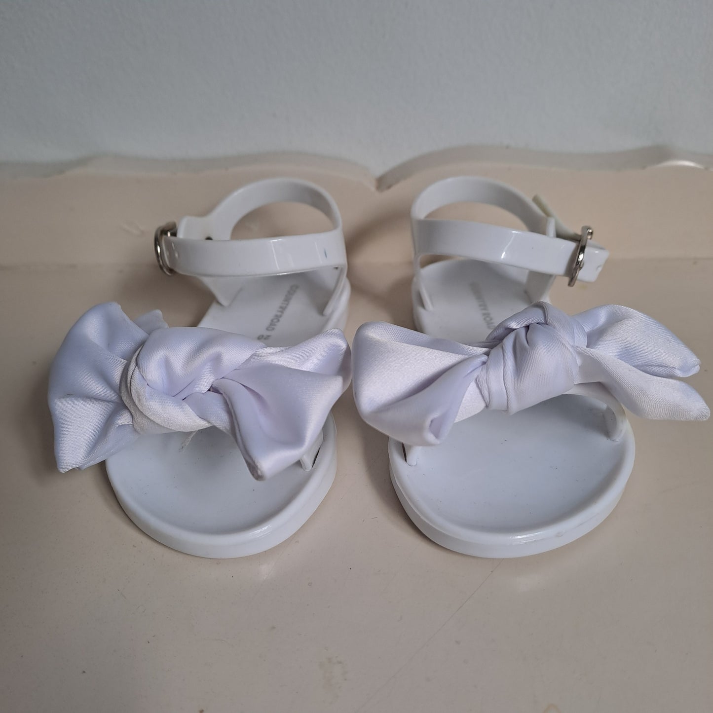 Country Road Kids White Bow Jelly Sandals UK/SA 4 (EU 20)