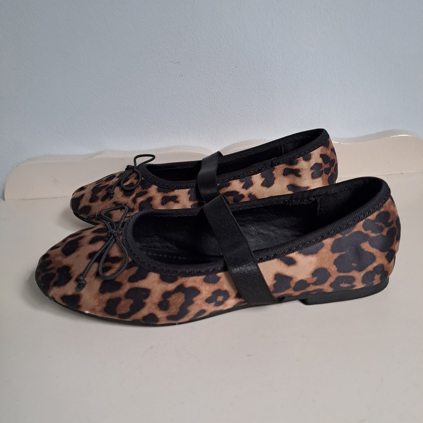 Cotton On Kids Leopard Print Satin Olivia Ballet Mary Jane Flats UK/SA 13 (EU 32)