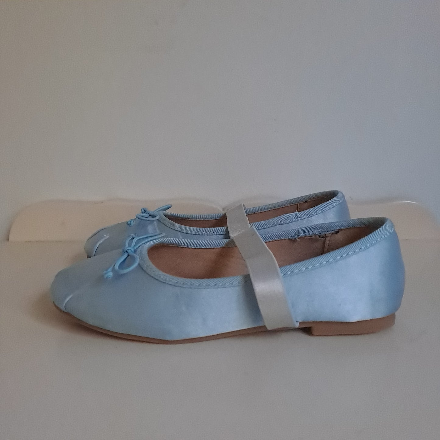 Cotton On Kids Baby Blue Satin Olivia Ballet Mary Jane Flats UK/SA 12 (EU 31)