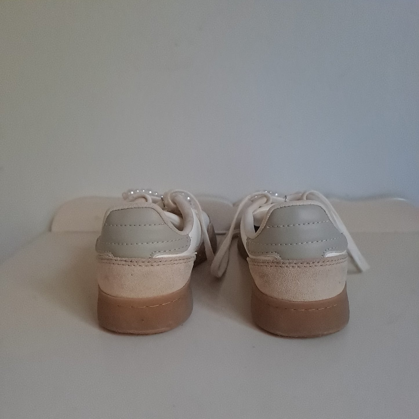 Zara Kids Pearl-Embellished Leather Sneakers UK/SA 11.5 (EU 30)