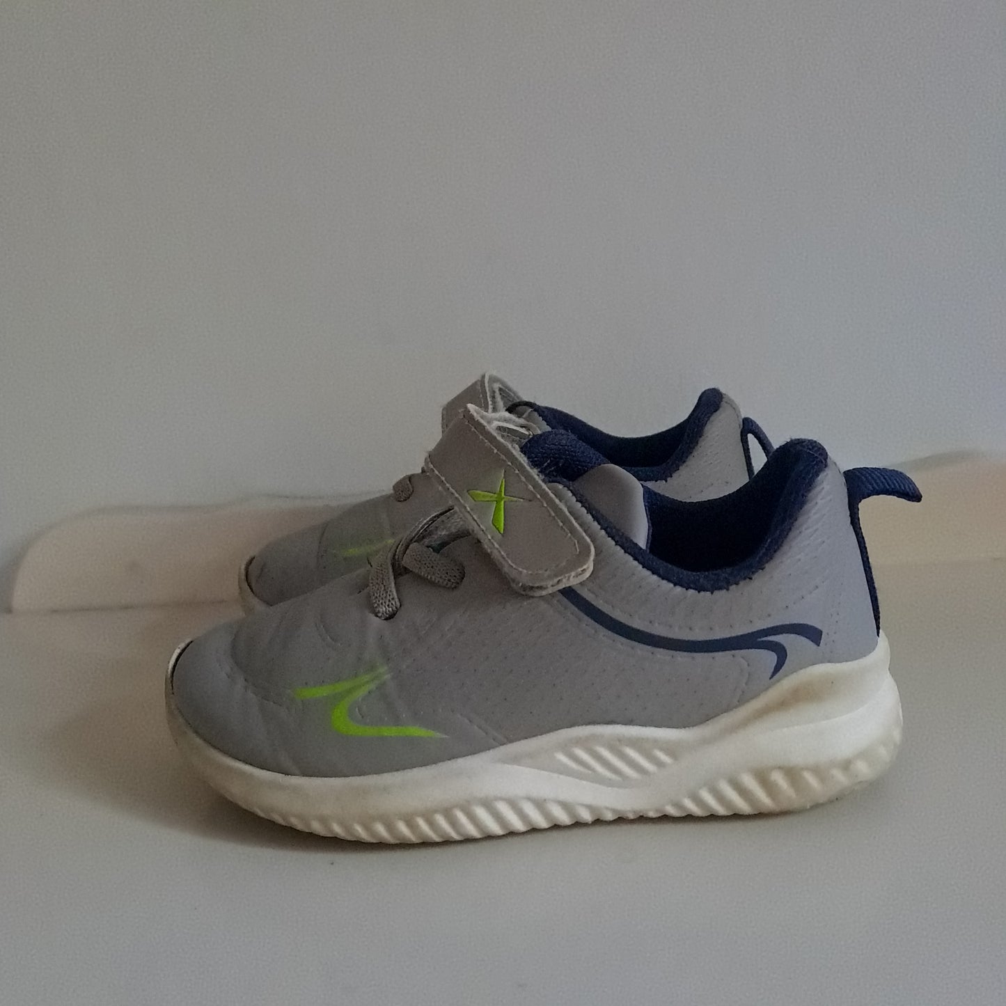 Toddler Boys Sporty Grey & Neon Lime Velcro Running Sneakers UK/SA 8