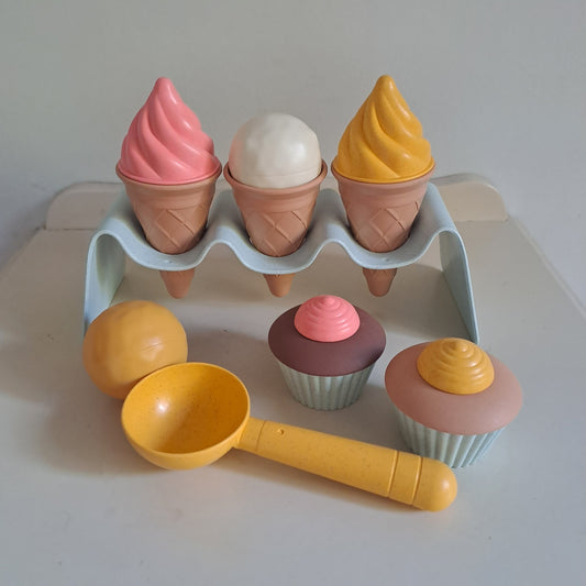 Pop Candy Gelato, Ice Cream & Cupcake Pretend Play Food Set 15-Piece