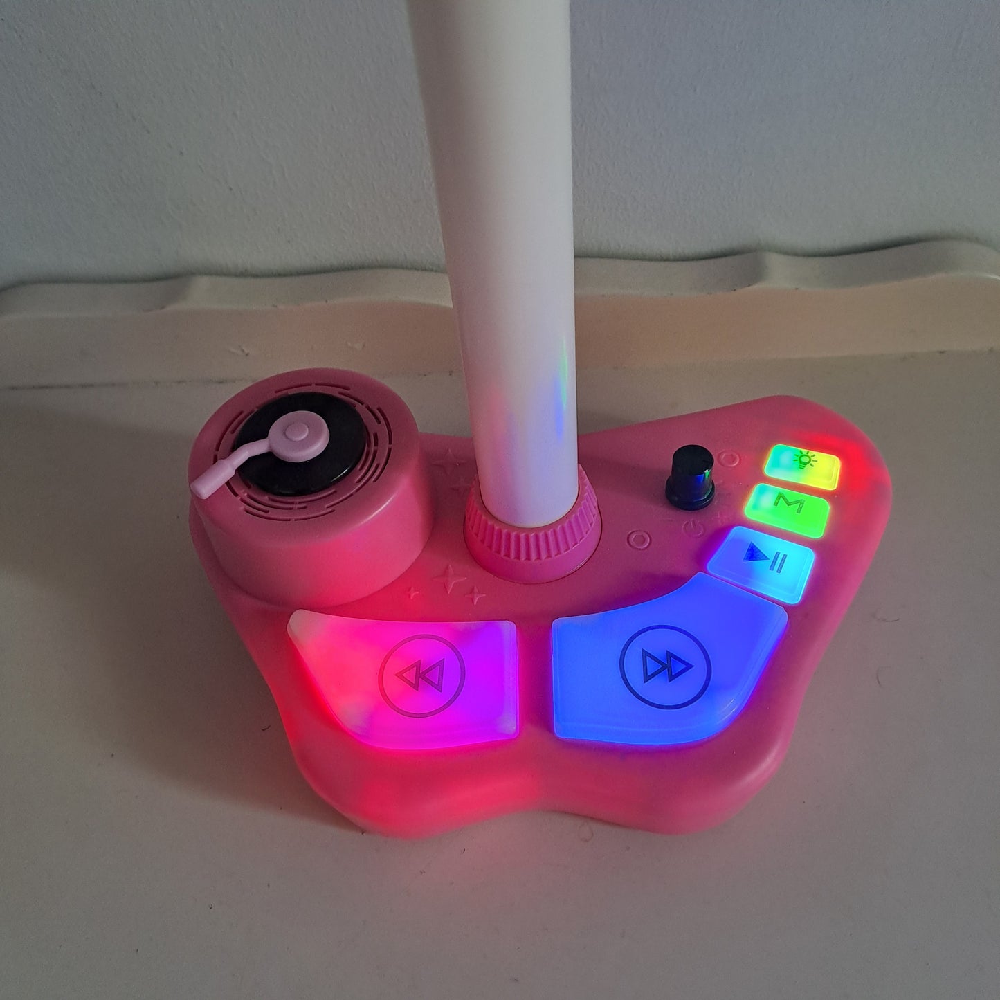 Dislocati Kids Wireless Karaoke Machine & Microphone with Adjustable Stand