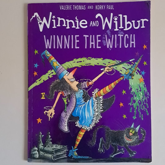 Winnie and Wilbur: Winnie the Witch – Valerie Thomas & Korky Paul (Paperback)