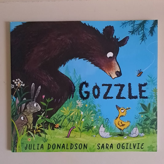 Gozzle – Julia Donaldson & Sara Ogilvie (Paperback Picture Book)