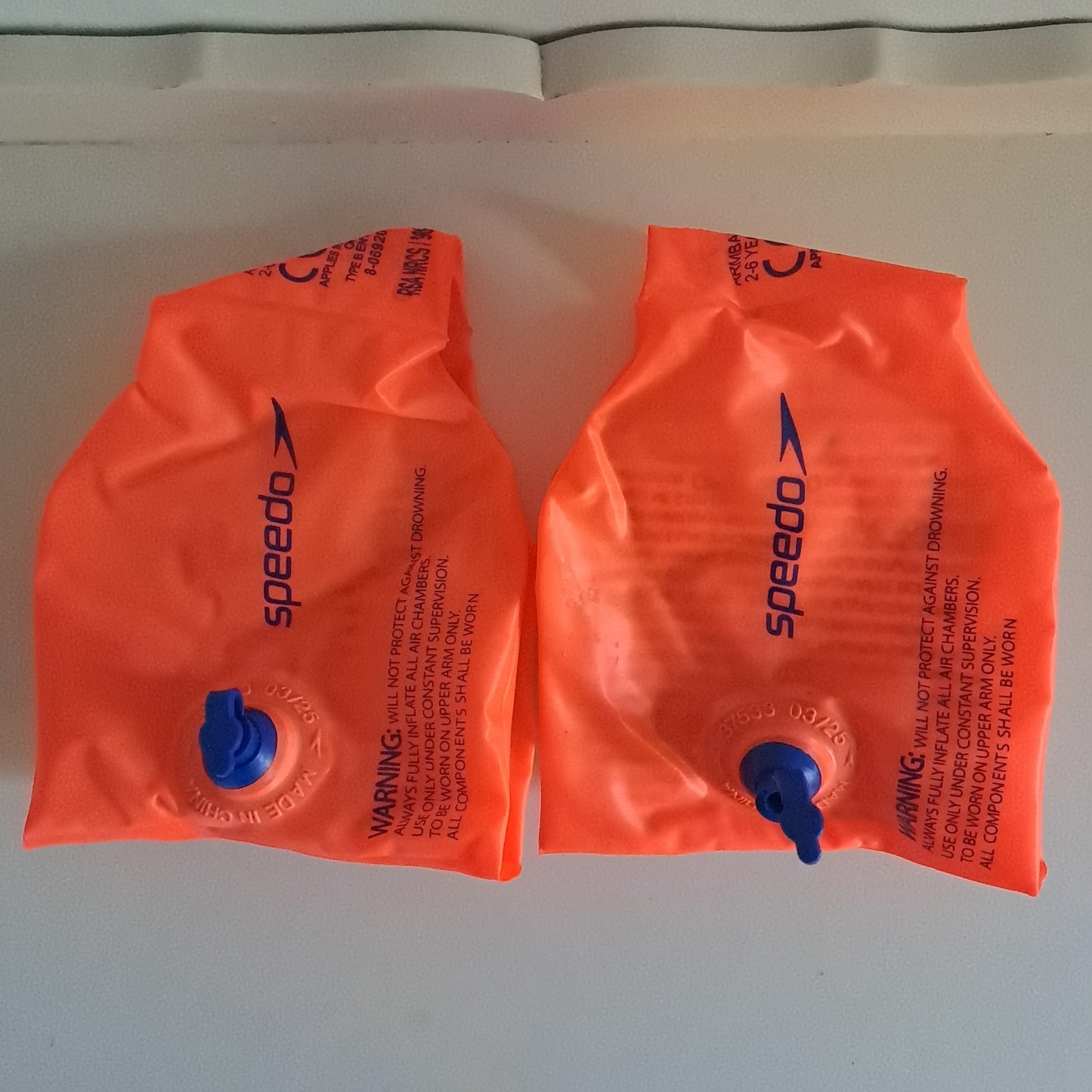 Speedo Neon Orange Inflatable Swimming Armbands (Floaties) 2-6 Years