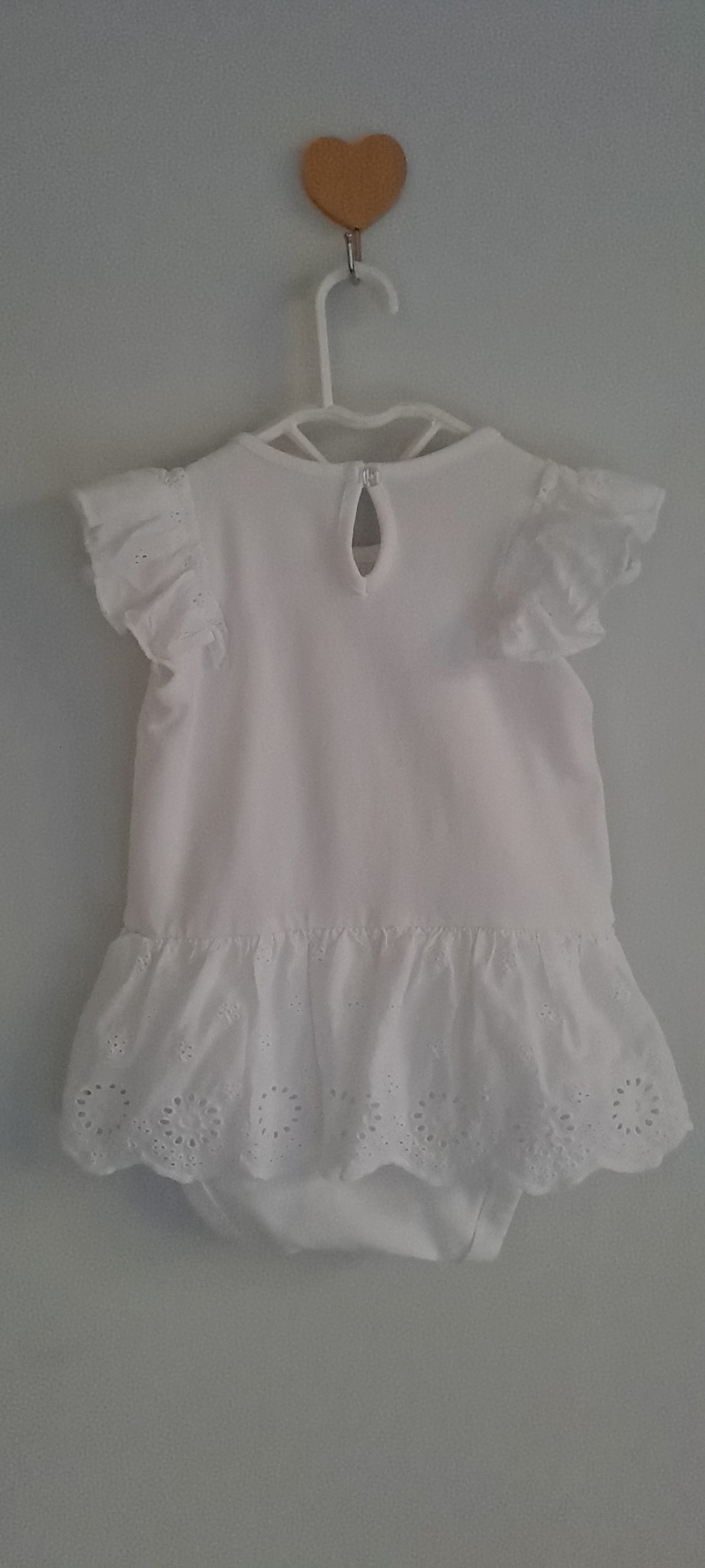 Woolworths Baby Girls White Broderie Anglaise Dress Bodysuit 6-12 Months