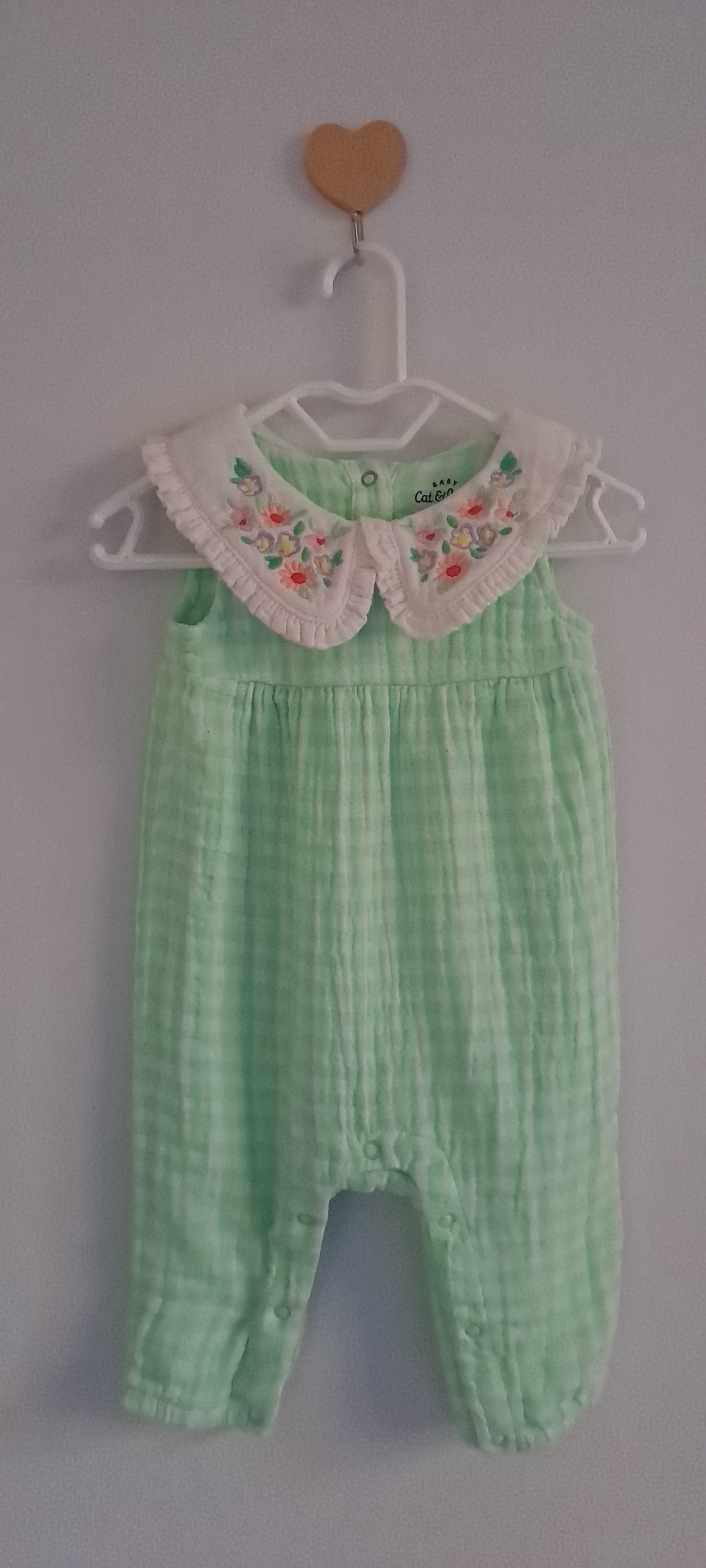 Cat & Jack Baby Girls Mint Gingham Muslin Embroidered Collar Romper 0-3 Months