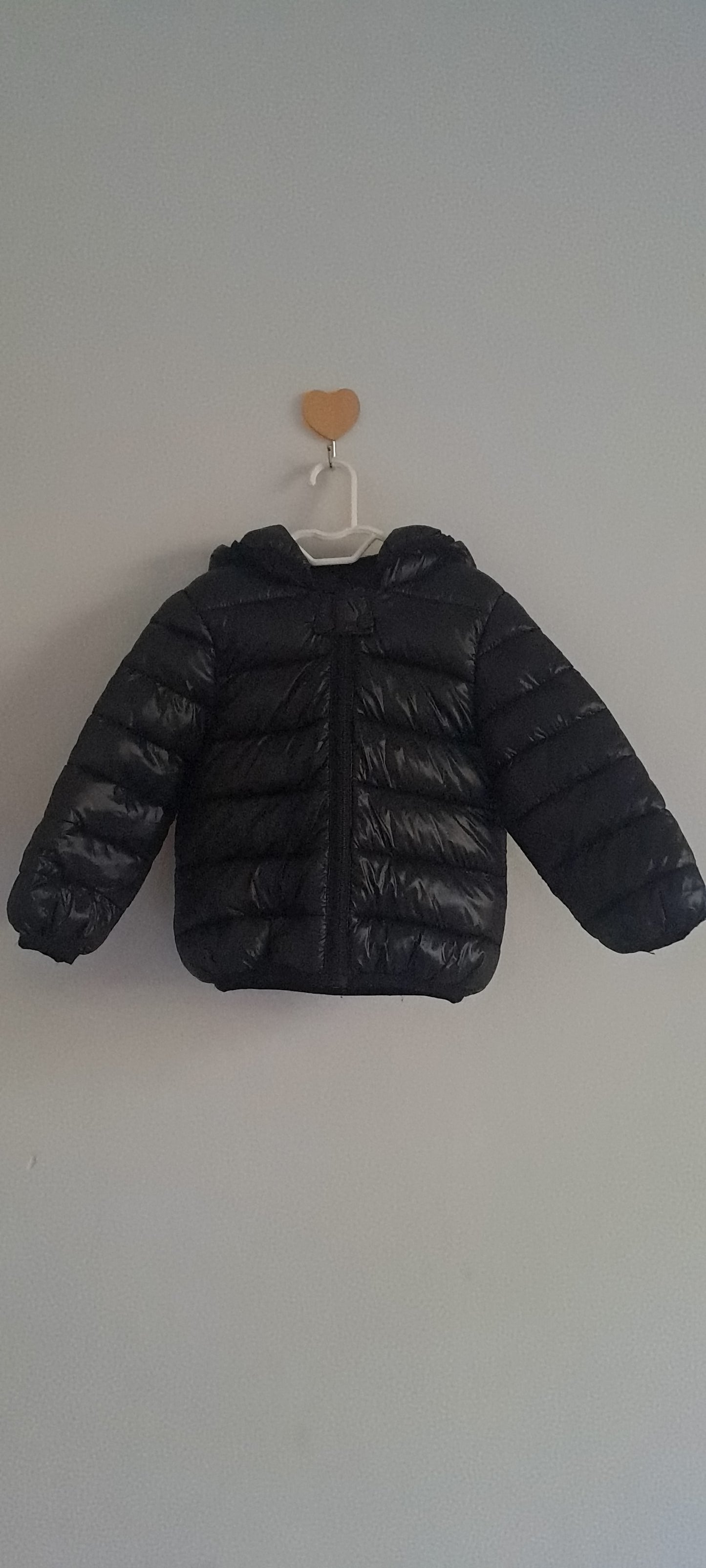 Unisex Black Glossy Hooded Puffer Winter Jacket Size 80 9-12 Months