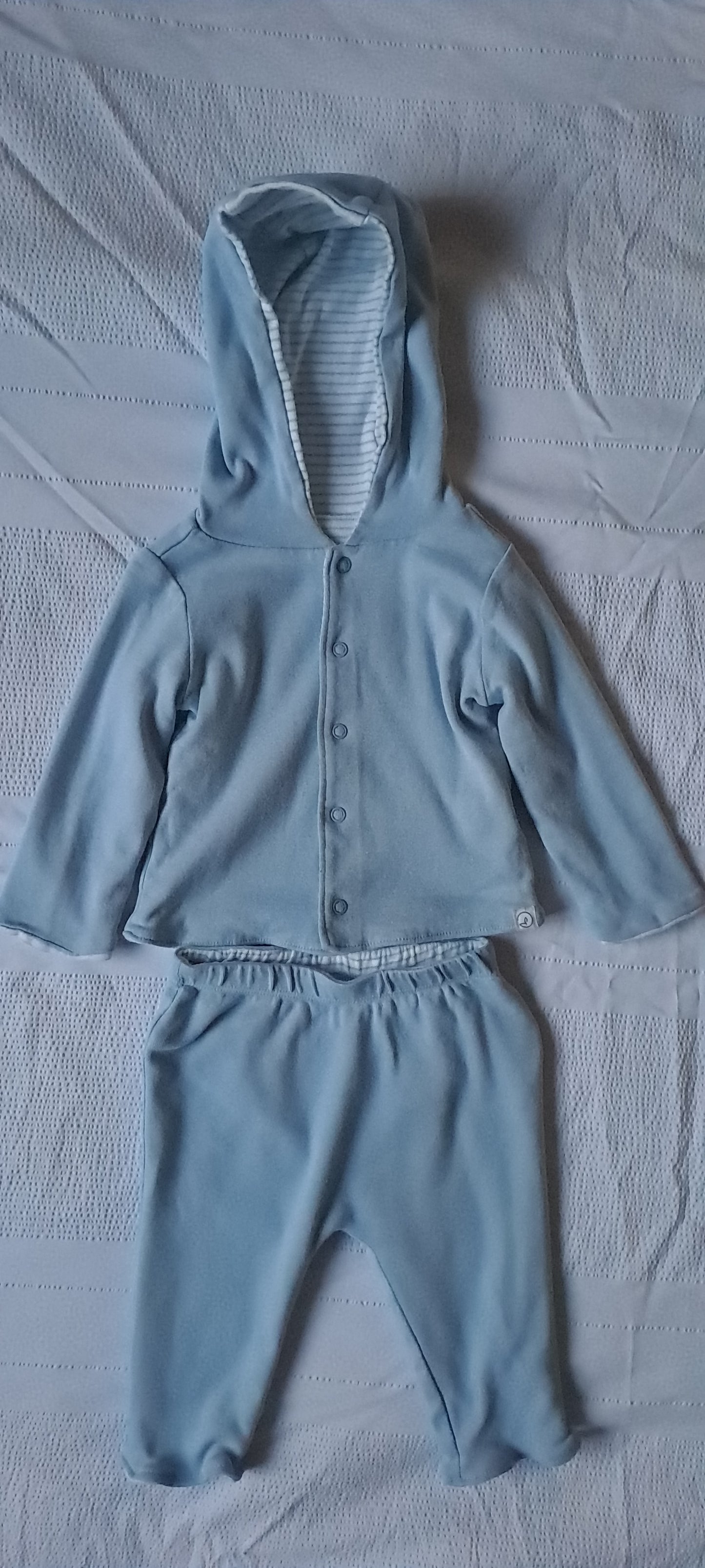 Little Planet by Carter's Unisex Organic Cotton Reversible Hooded Jacket & Trousers Set 3-6 Months