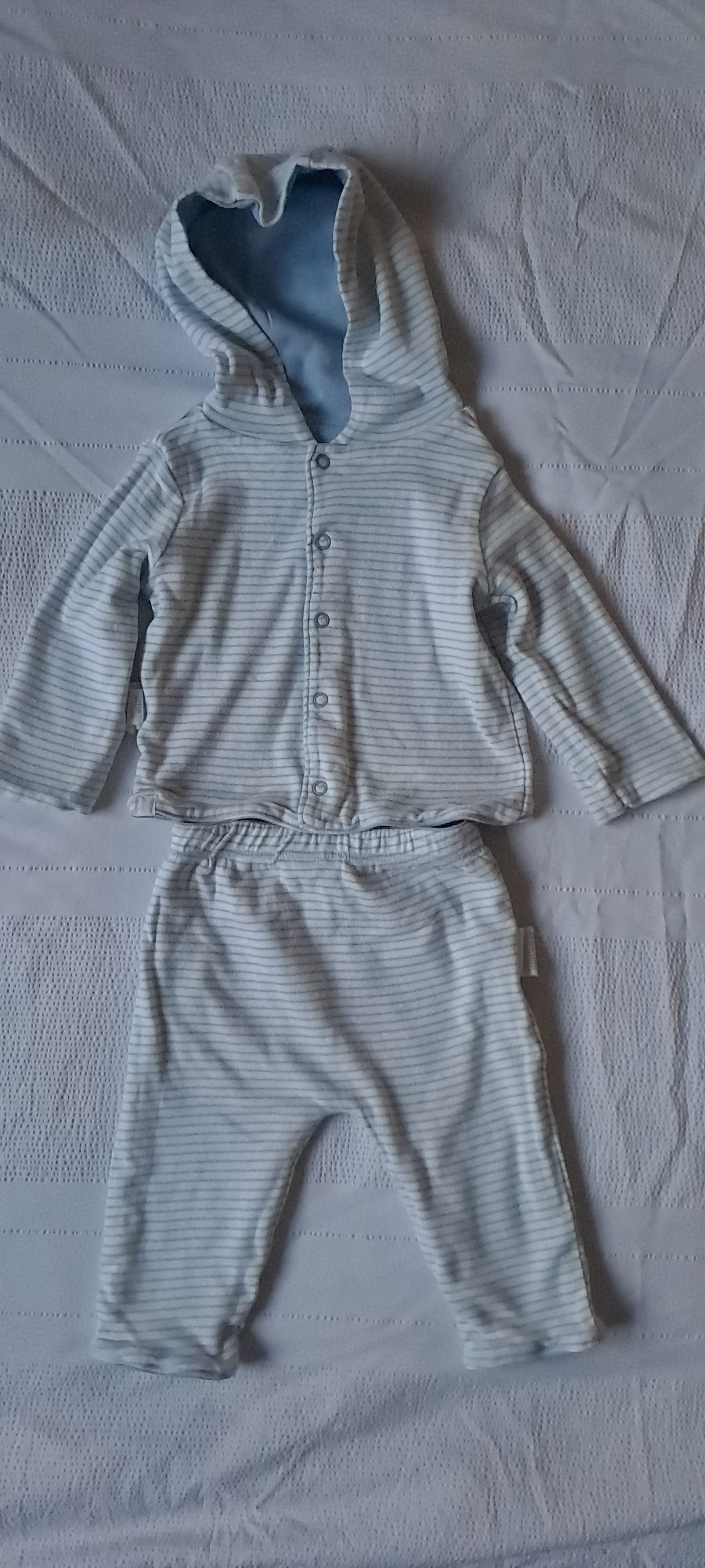 Little Planet by Carter's Unisex Organic Cotton Reversible Hooded Jacket & Trousers Set 3-6 Months