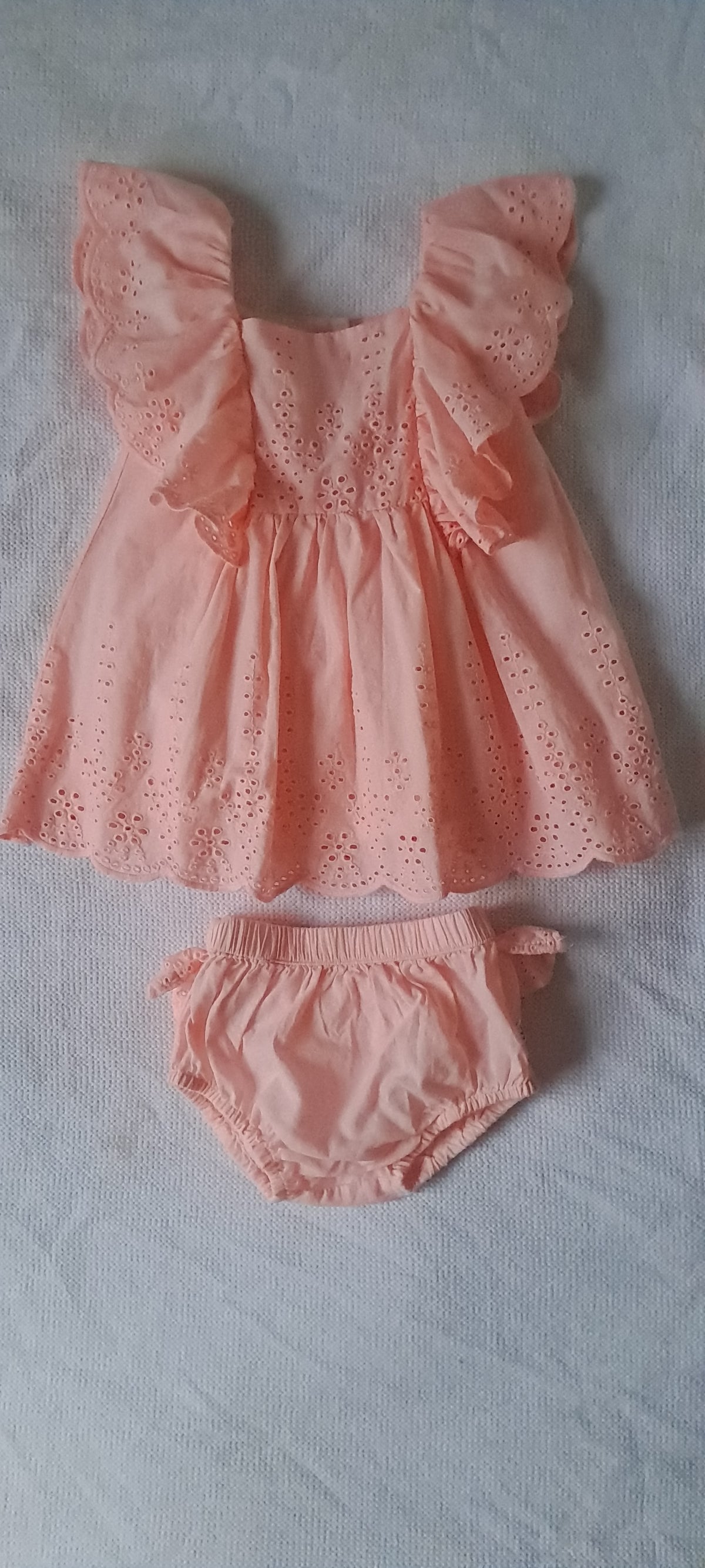Woolworths Baby Girl Peach Broderie Anglaise Dress & Bloomers Set 1-3 Months